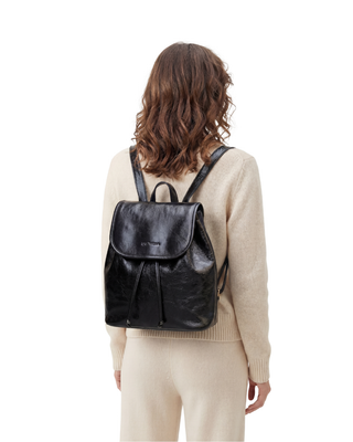 Martina Mini backpack cuero negro uso — SABANDIJA